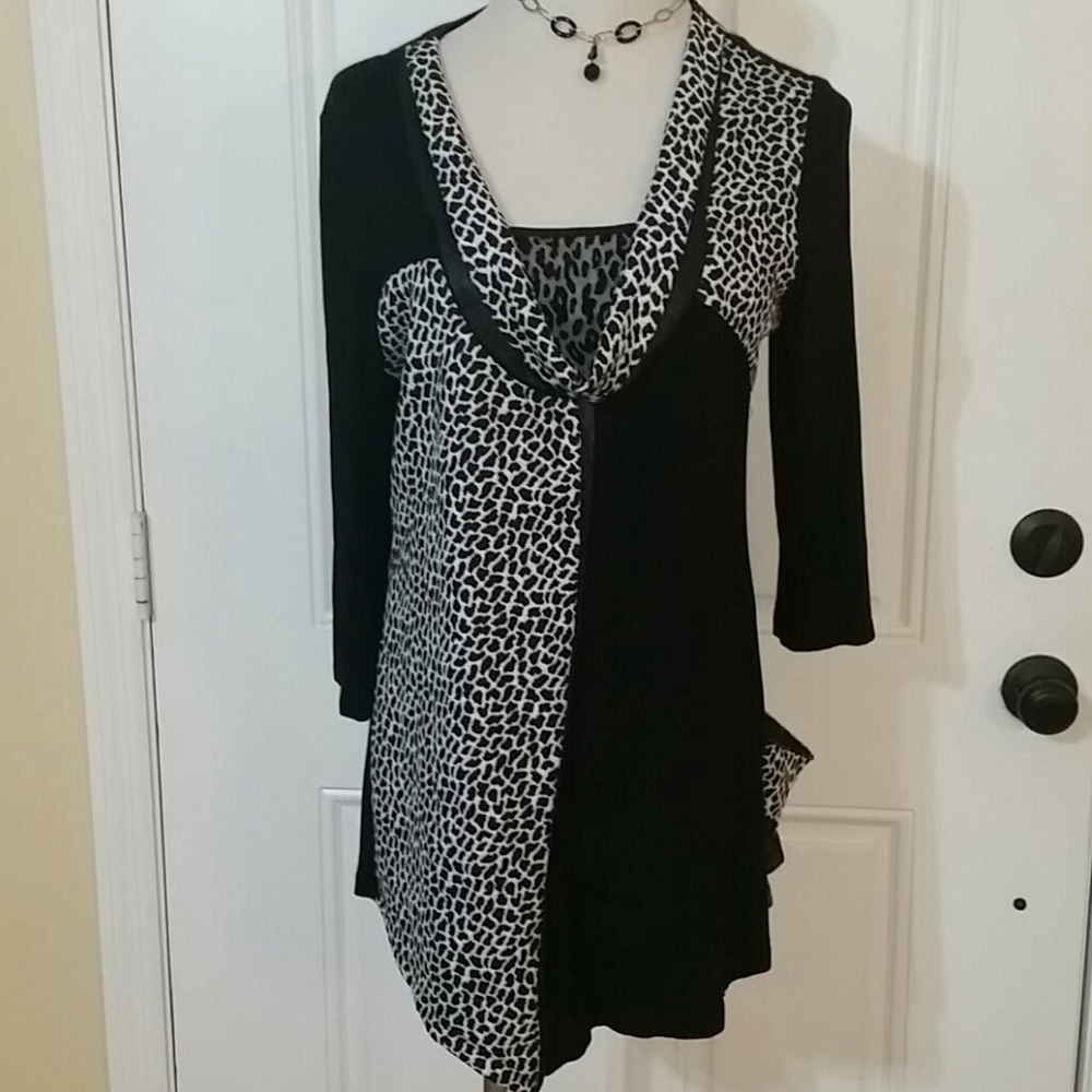 ZOE TUNIC BLOUSE